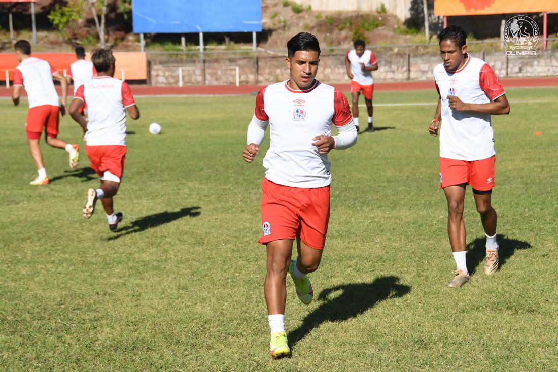 Olimpia anuncia otra baja, Machuca se va EEUU, Platense ficha a delantero de Real España y Motagua contrata