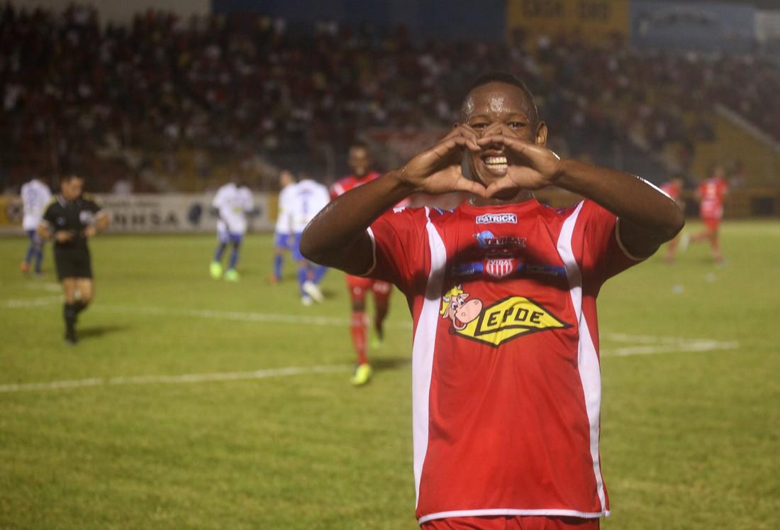 Alexy Vega, el más cotizado del 2023: Otros jugadores que causaron revuelo en el mercado de fichajes en Honduras