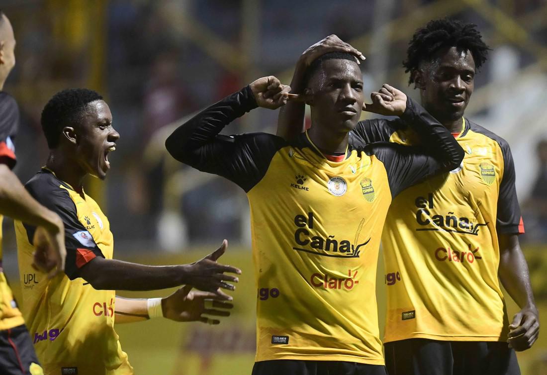 Mercado: Cuatro hondureños más al extranjero, Motagua y Platense con fichajes y novedad en Olimpia