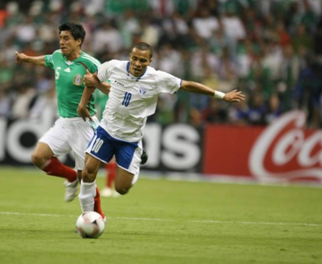 Las grandes figuras del fútbol a las que ha enfrentado Rambo de León