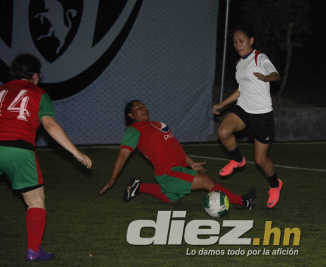 Torneo de fútbol femenino SPORTLINE 2013.