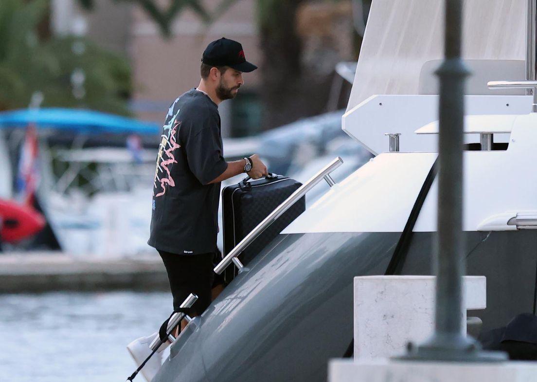 Clara Chía, como nunca antes y luciendo un bikini ajustado: ¡Las picantes vacaciones junto a Piqué donde dejó todo no escondió nada!