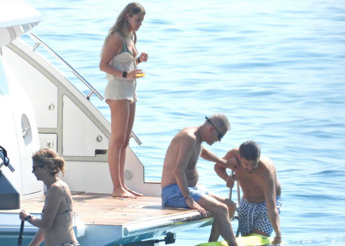 Clara Chía, como nunca antes y luciendo un bikini ajustado: ¡Las picantes vacaciones junto a Piqué donde dejó todo no escondió nada!