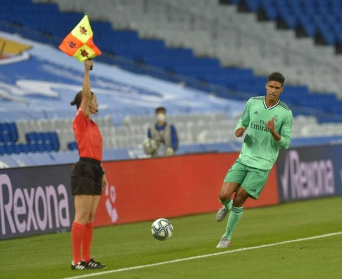 Duro regreso de James Rodríguez, la amargura de Ramos y Real Madrid nuevo líder en España