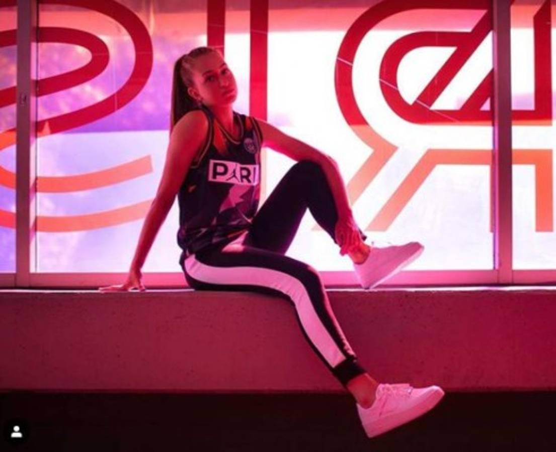 Alphonso Davies, de nacer en un campo de refugiados, a hacer historia eliminando al Barcelona de Messi