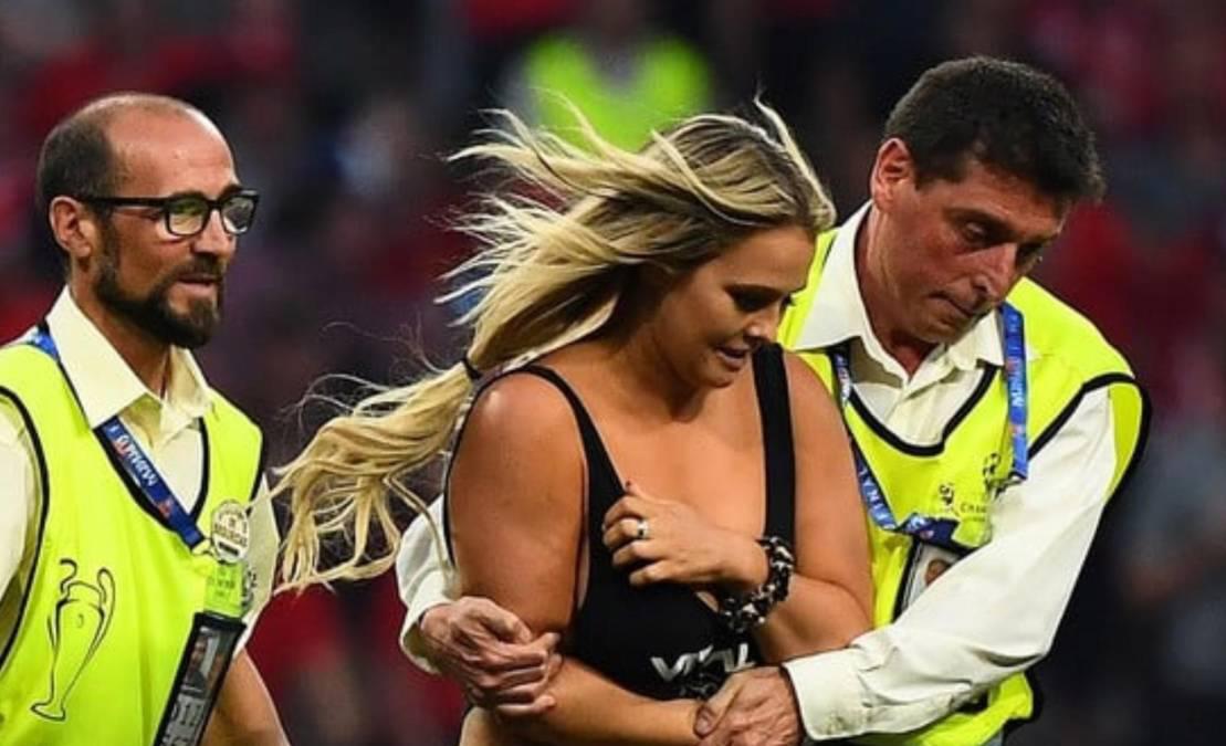 Interrumpió la final de la Champions en bañador y se embolsó millones, ahora su vida tomó un giro inesperado