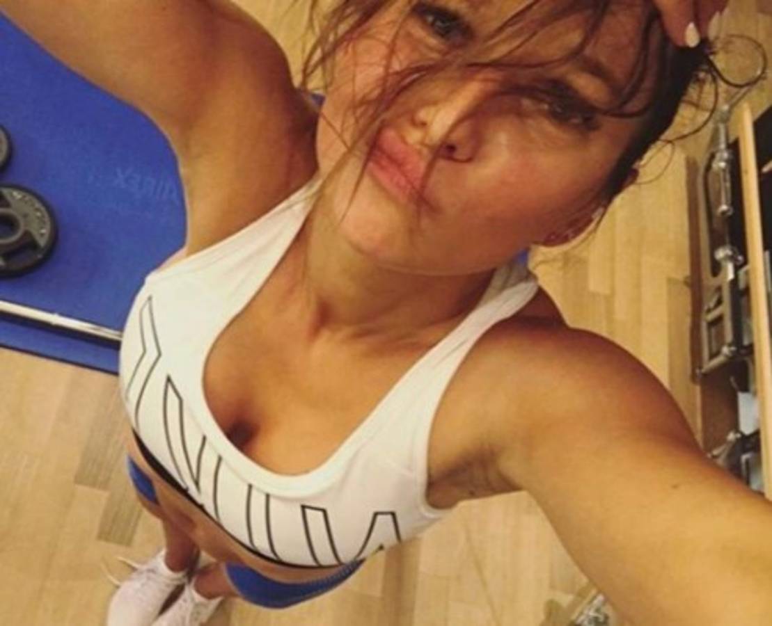 ¡Bella! La mujer de Robert Lewandoski se roba las miradas en el Oktoberfest