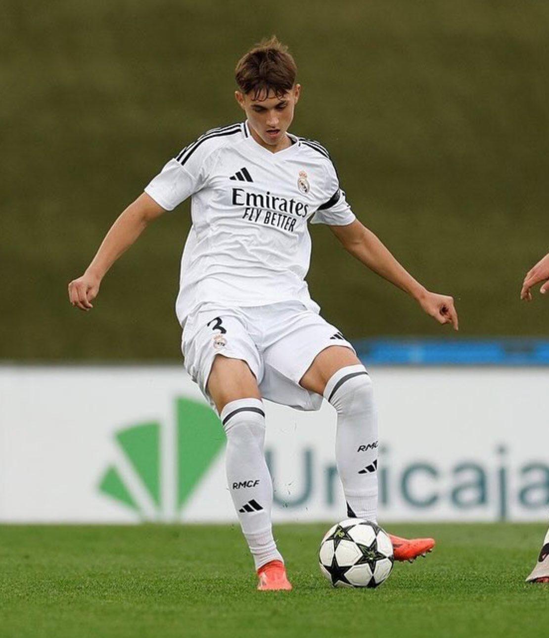 Diego Aguado (2007) se estrena en convocatoria con el primer equipo. El central será una de las opciones que tendrá Carlo Ancelotti.