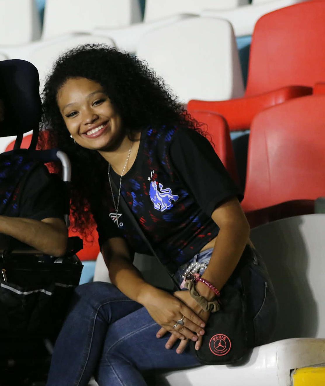 Bellezas olimpistas: Aficionadas causan fascinación en el estadio Nacional Chelato Uclés en juego ante Marathón