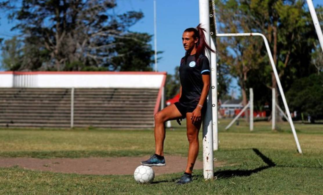 Mara Gómez, la jugadora trans que busca hacer historia en el fútbol de Argentina