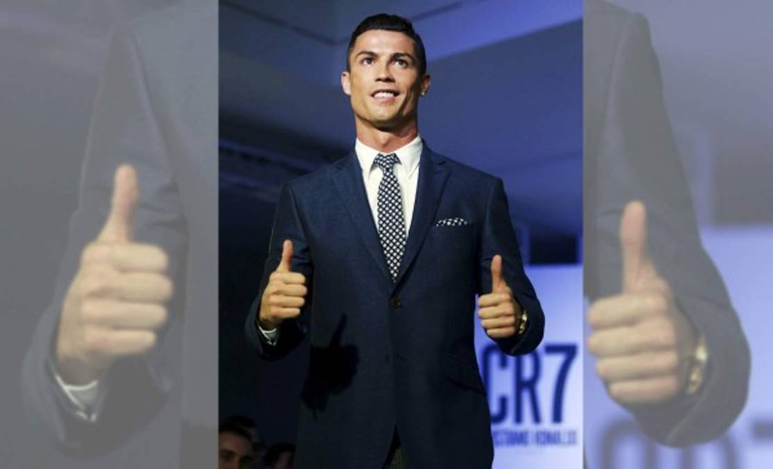 Cristiano Ronaldo promociona en Portugal su nueva línea de calzado