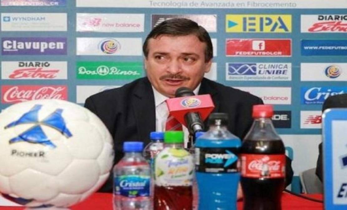 Oscar Ramírez anunció los convocados de Costa Rica para lo duelos ante Jamaica