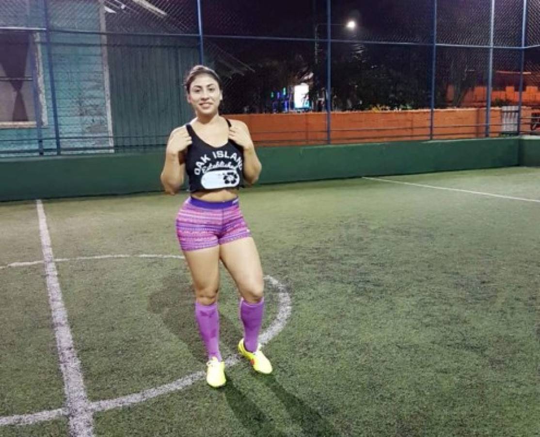 ¡BOMBÓN! La guapa futbolista teleña que enamora en las redes sociales