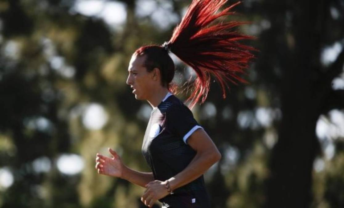 Mara Gómez, la jugadora trans que busca hacer historia en el fútbol de Argentina