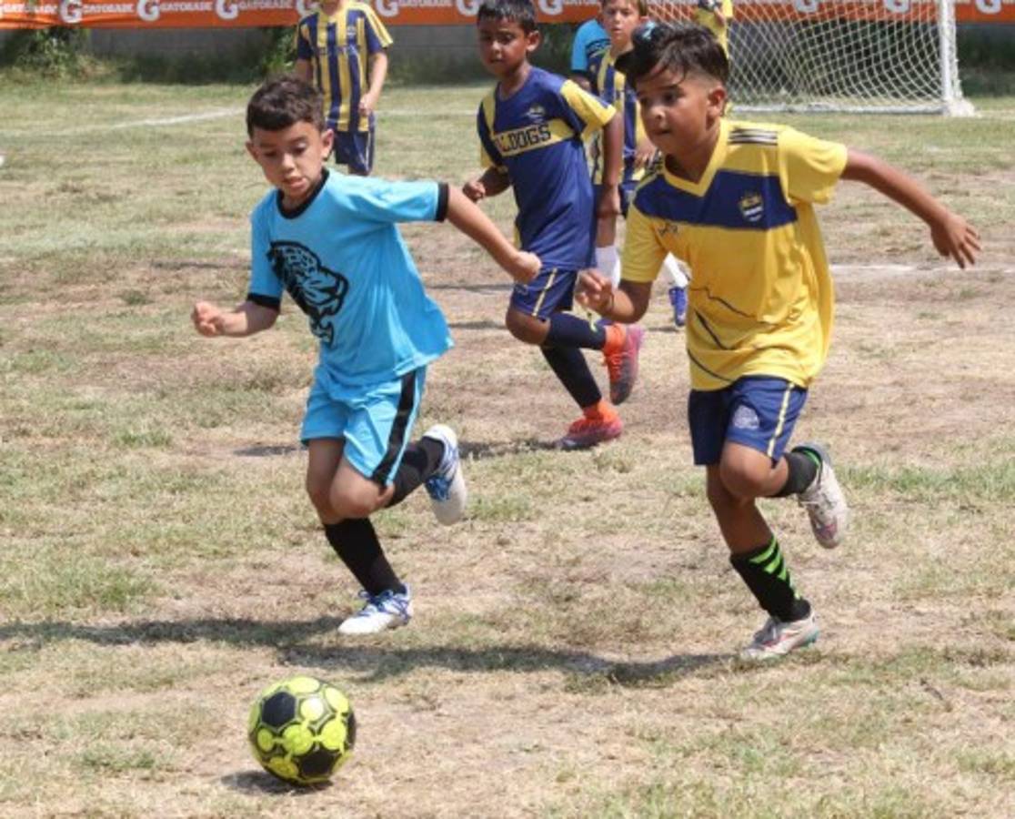 Pequeños derrocharon talento en el Soccer Festival en La Lima