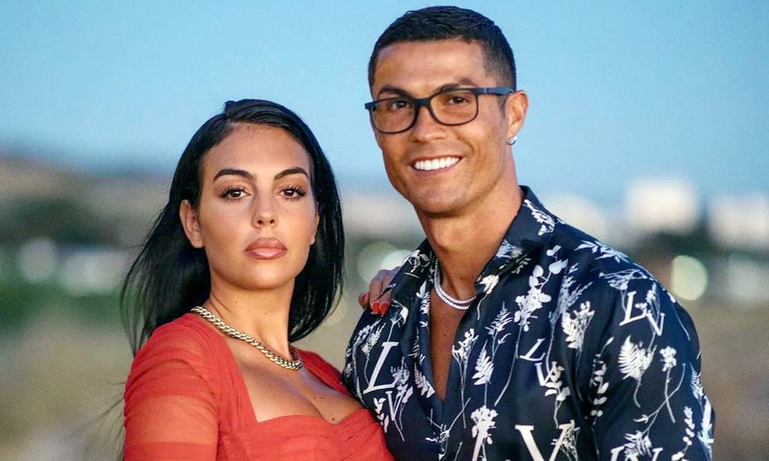 Hay una confusión: Cristiano Ronaldo y Georgina Rodríguez desvelan el nombre de su hija y publican fotos inéditas de ella