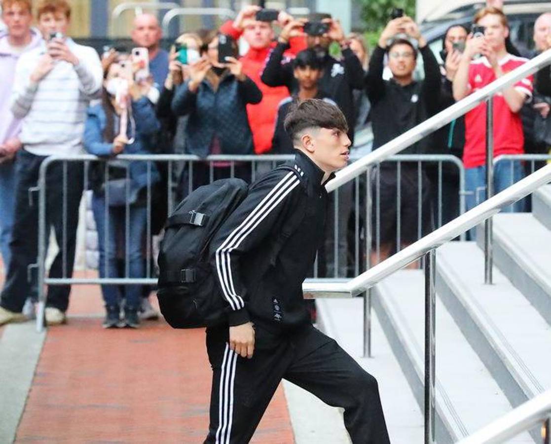 El tremendo regalo de Cristiano Ronaldo a promesa argentina del United tras anotar hattrick: Así respondió el joven jugador