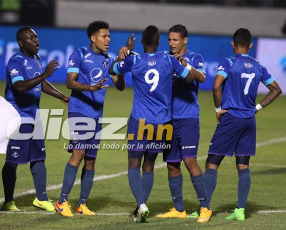'Choco' Lozano billó más que Rubilio Castillo en el primer duelo de la final
