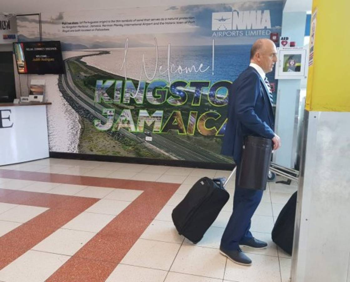 FOTOS: Así fue la llegada de la Selección de Honduras a Jamaica