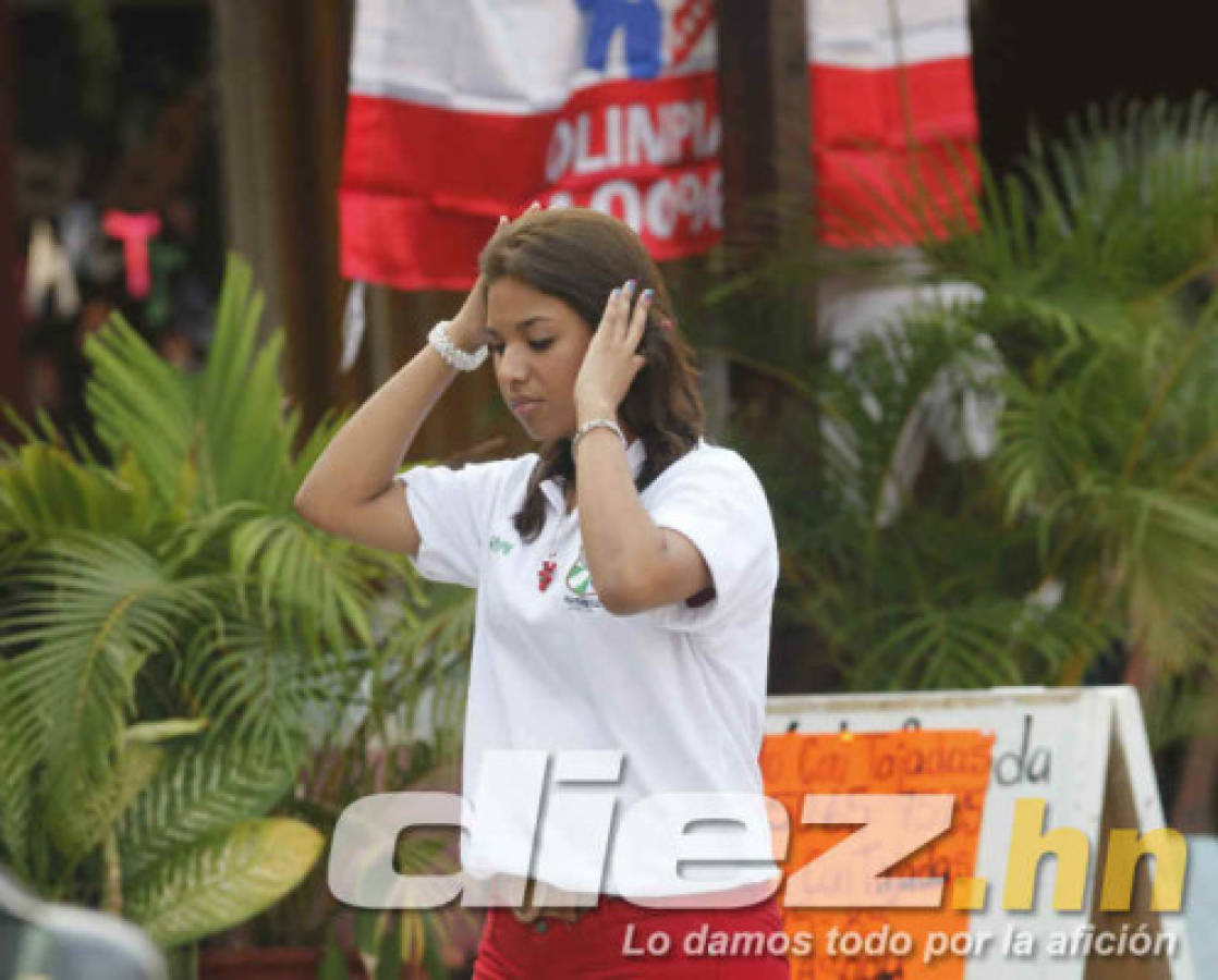 Fiesta en el Estadio Excélsior de Puerto Cortés