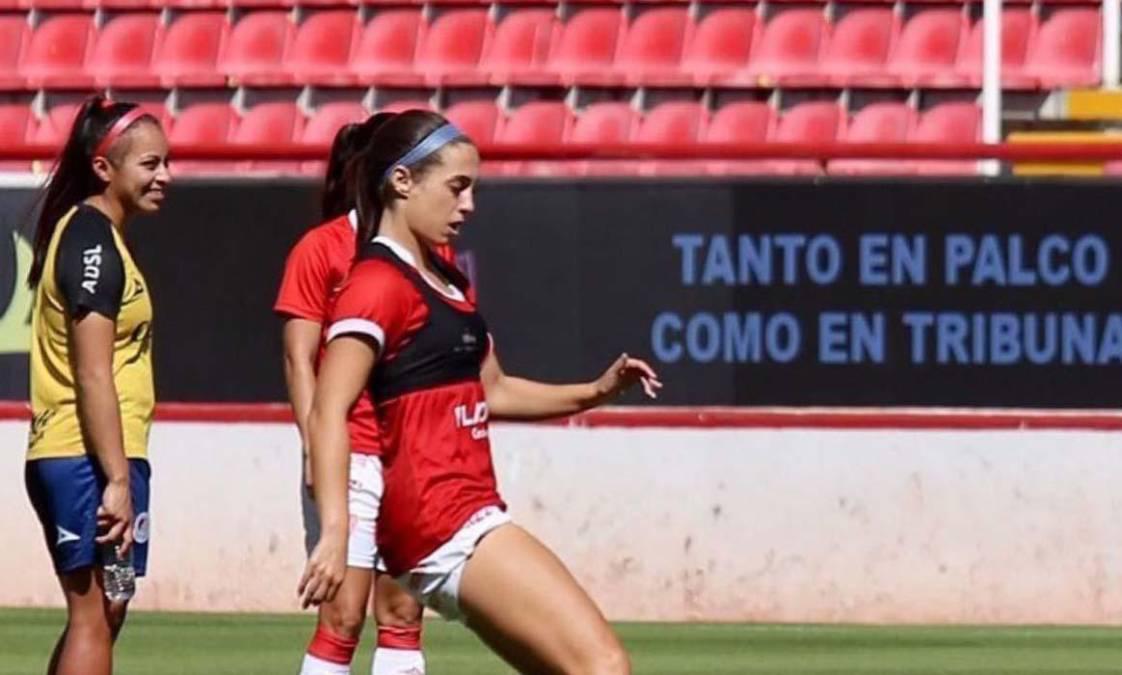 La echaron del Necaxa de la Liga MX y ahora tiene un inesperado trabajo: es considerada la futbolista más guapa
