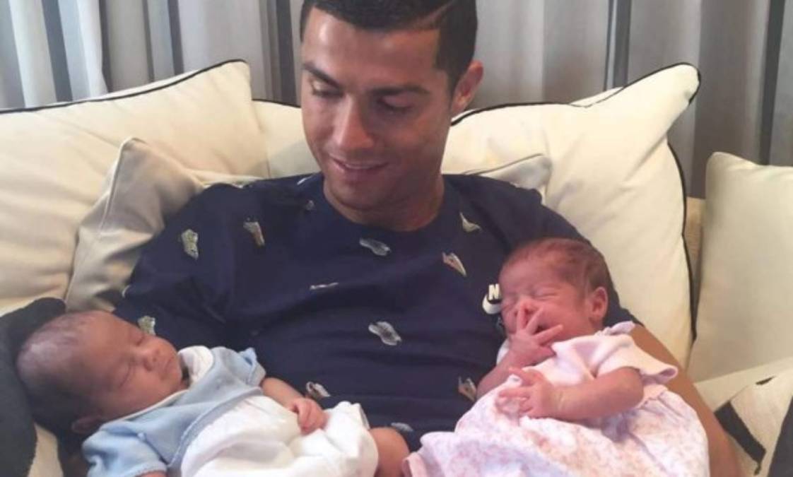 La extraña paternidad de Cristiano Ronaldo y por qué decidió utilizar vientres de alquiler
