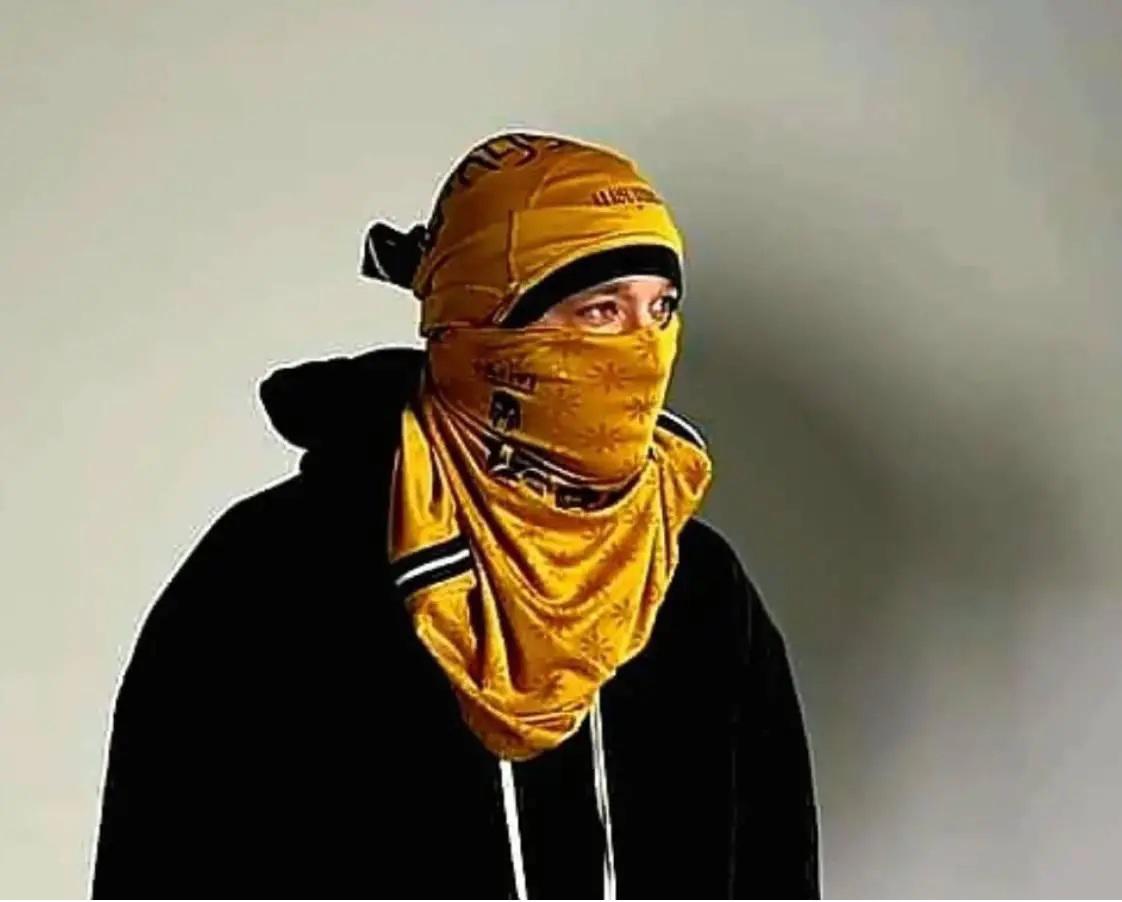 Confiesa que tiene relaciones 500 veces al año y saca a la luz el salario que gana como futbolista: Eso es importante