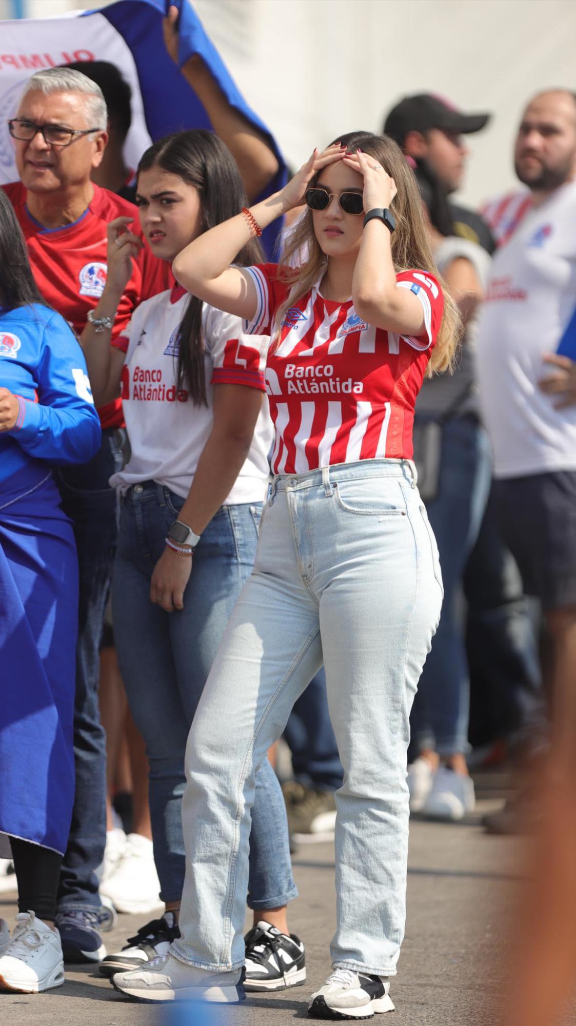 ¡Robaron suspiros! Las hermosas mujeres que enamoraron en la final Olimpia - Marathón en Tegucigalpa (FOTOS)