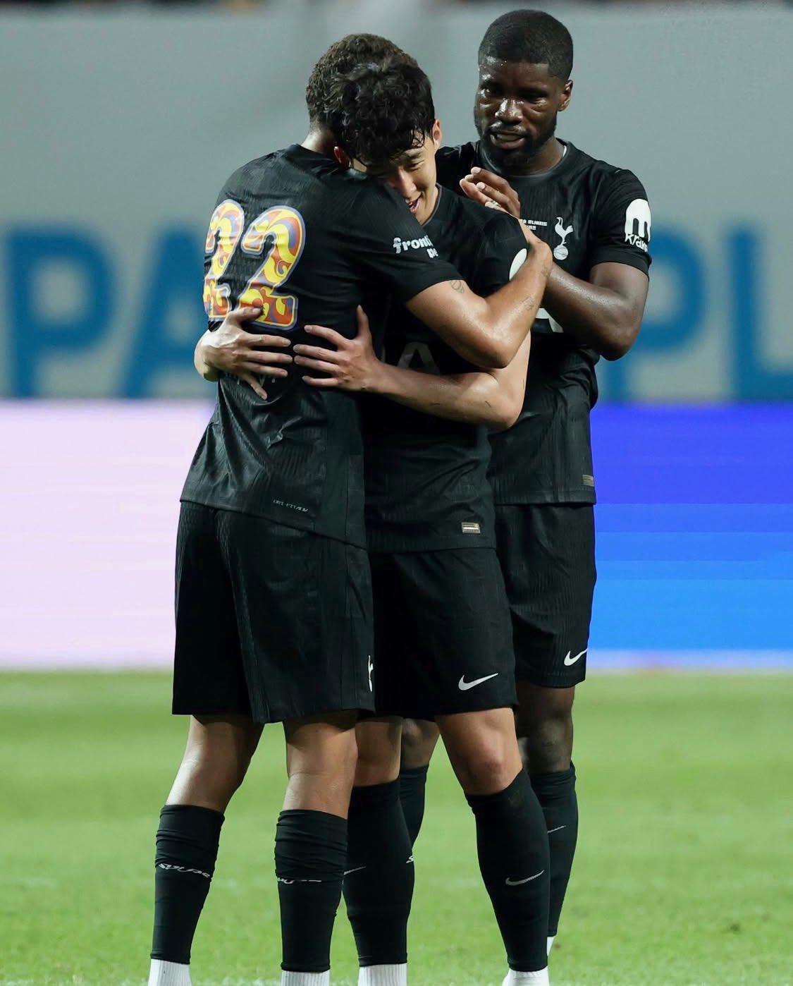 Son llora en su último partido con Tottenham: Te vas como la máxima leyenda de este hermoso club