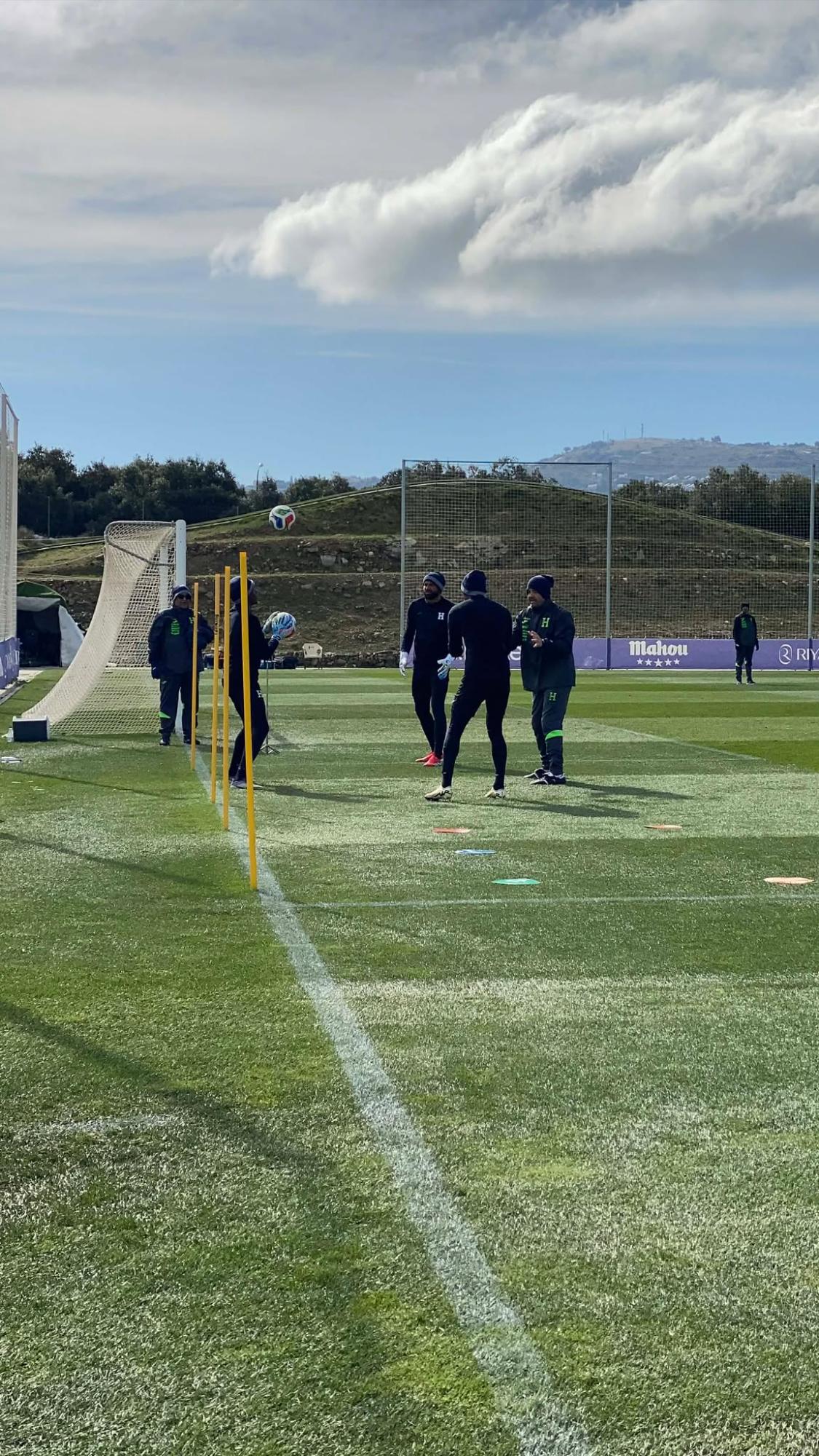 Selección de Honduras se despide de la sede del Atlético de Madrid y palpitan el juego contra Perú ¿Lesionados?