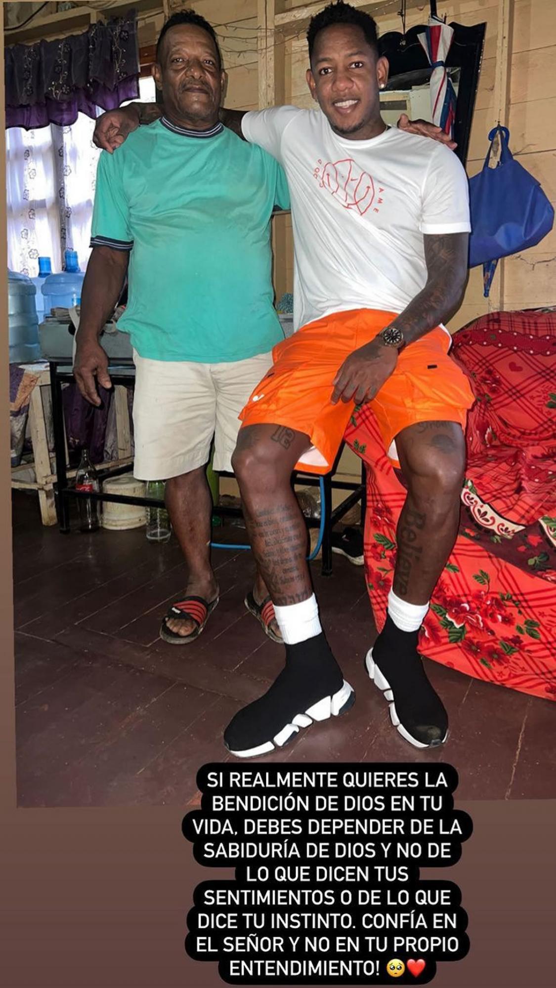 A principios de diciembre de 2021, Romell Quioto se reencontró con su padre en Roatán.