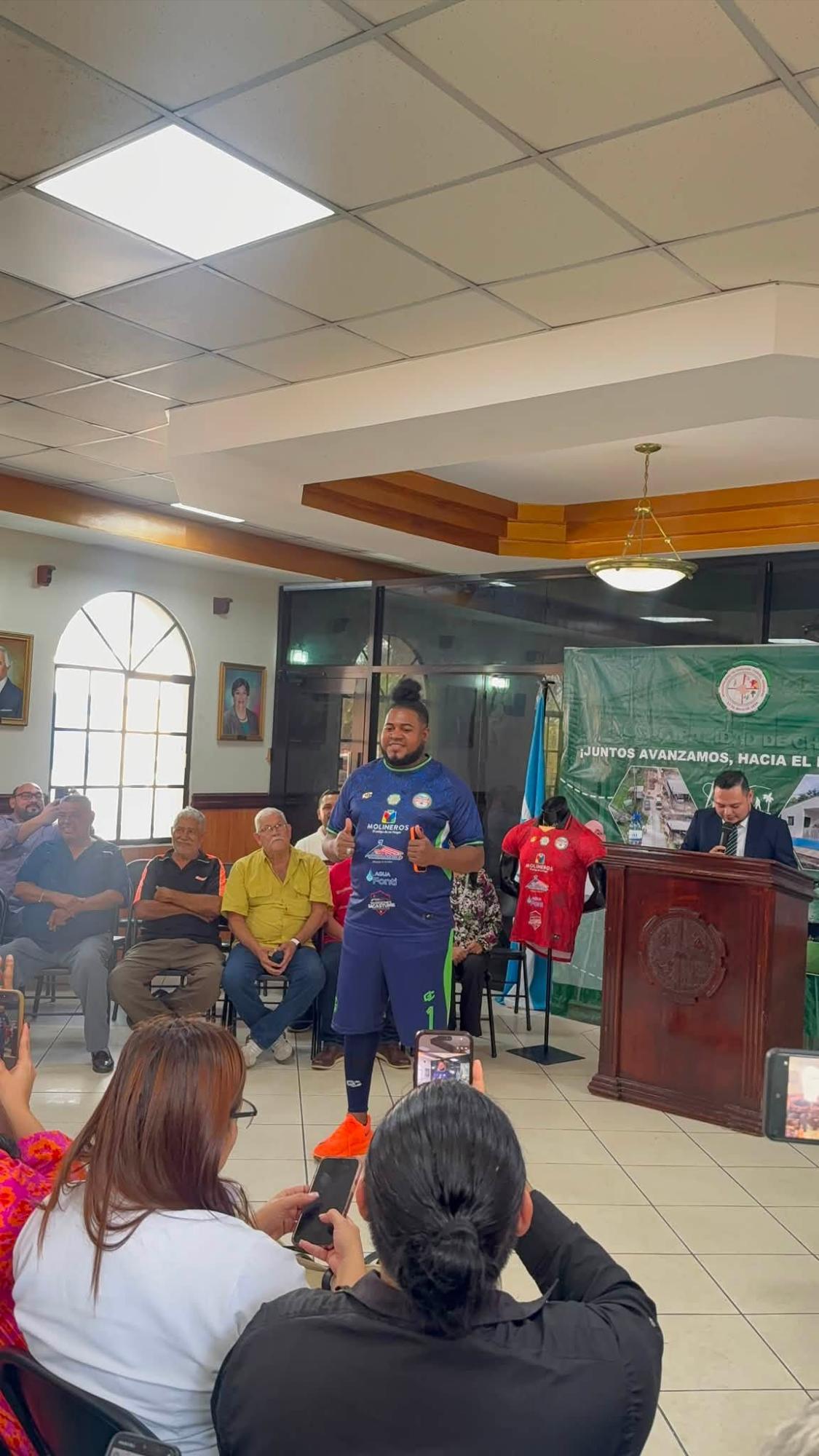 La More revela por qué no jugó en Liga Nacional y hace confesión que molestará a Choloma