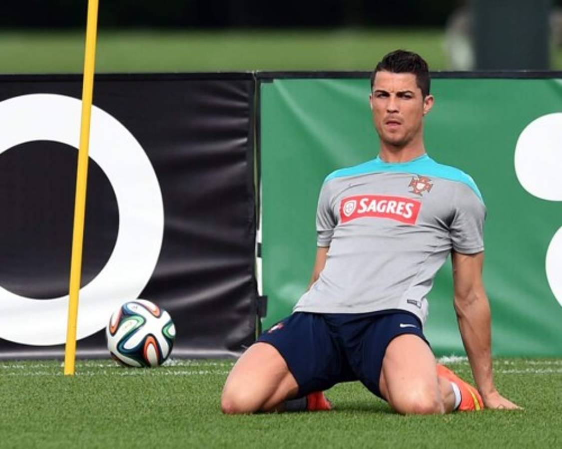 Estos son los jugadores de fútbol que también resaltan por su belleza física