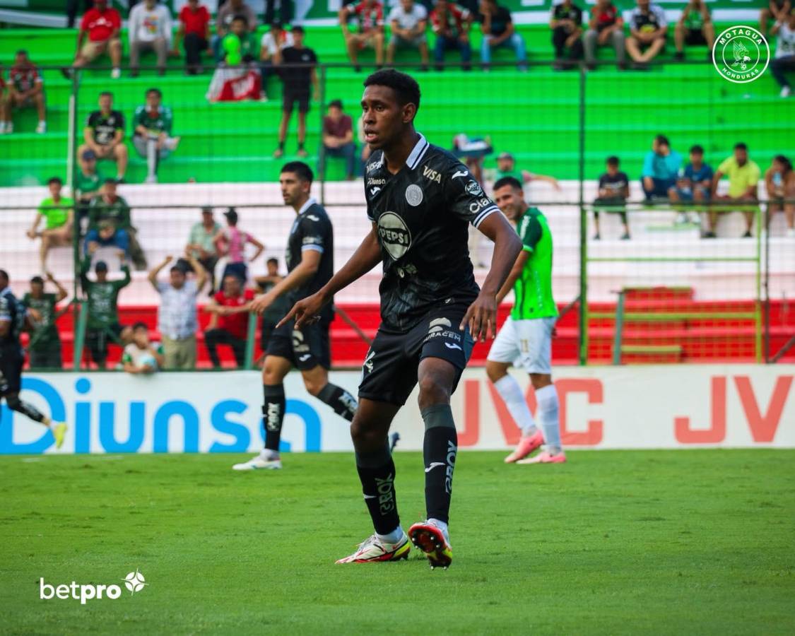 Javier López tiene dos dolores de cabeza: así sería el 11 titular del Motagua ante Cartaginés en la vuelta del repechaje