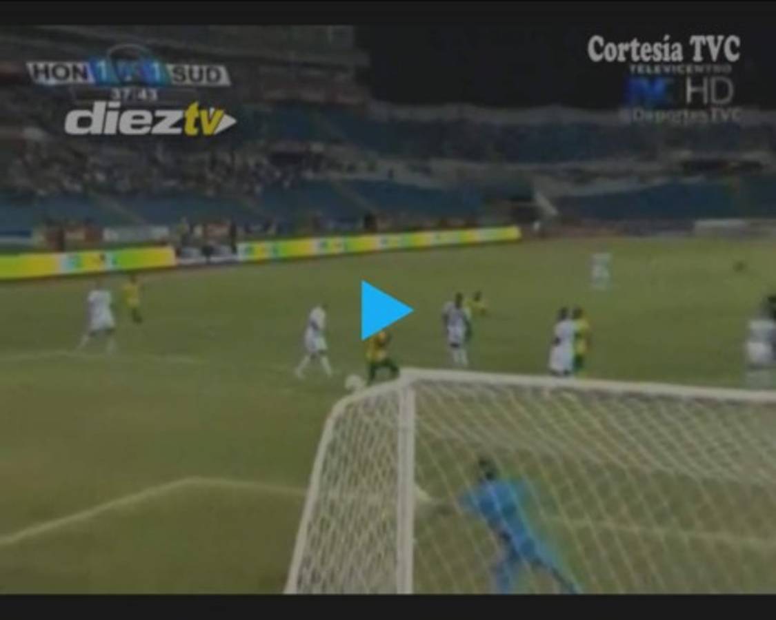 VIDEO: El atajadón de Noel Valladares para mantener el empate ante Sudáfrica