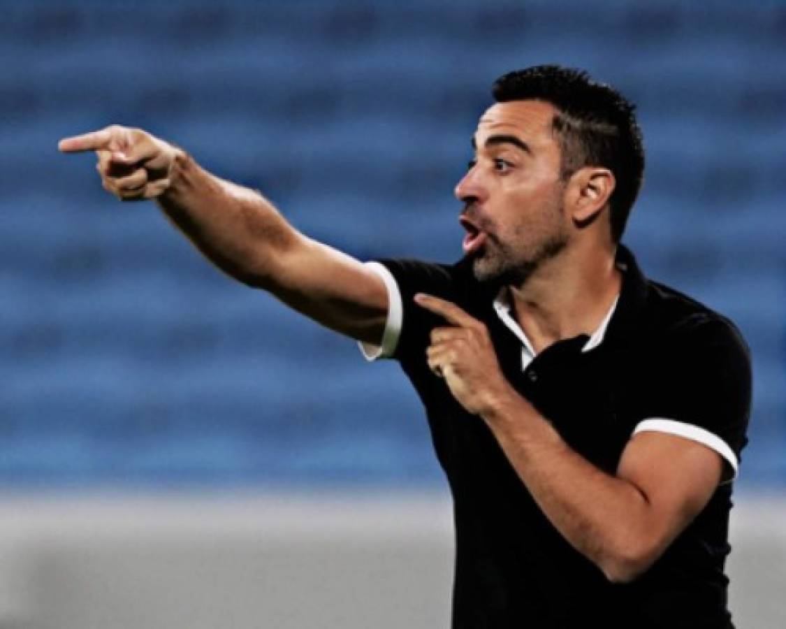 Insultos y patadas: Xavi Hernández explota en su debut oficial como entrenador