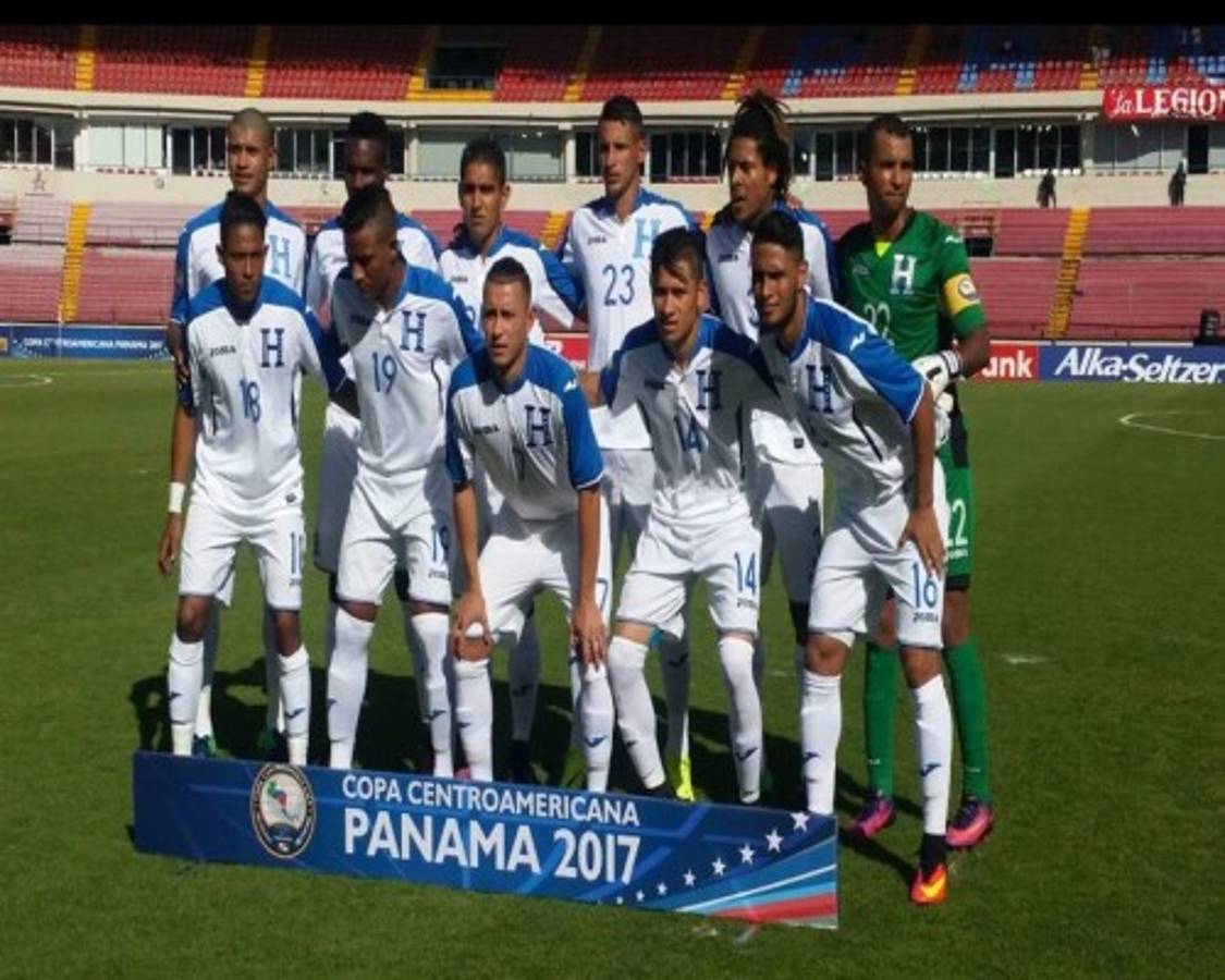 POLÉMICA: Árbitro mexicano no le pita penal a Honduras