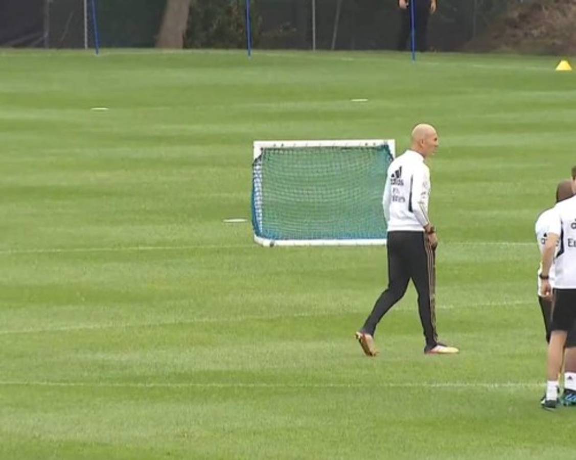 Así fue el regreso de Zidane a la pretemporada del Real Madrid tras la muerte de su hermano