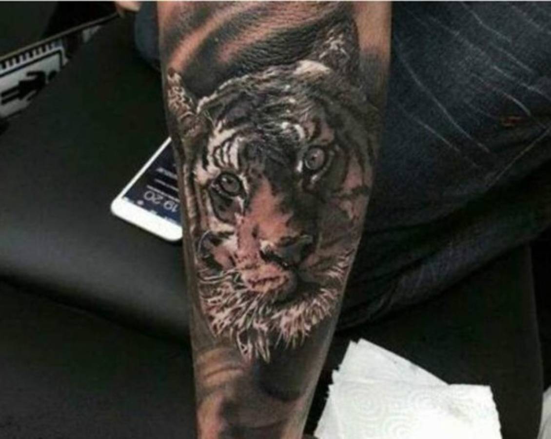 Neymar: El significado de todos sus tatuajes, desde un niño descalzo hasta sus superhéroes favoritos