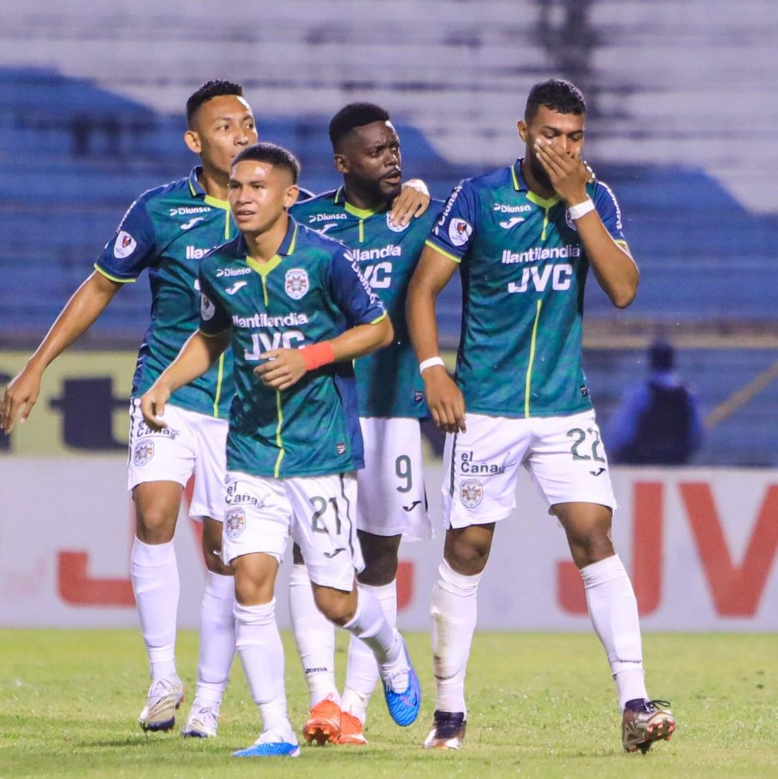 FICHAJES: Tres panameños mueven el mercado, Olimpia con dos salidas, legionario regresa y anuncian dos altas