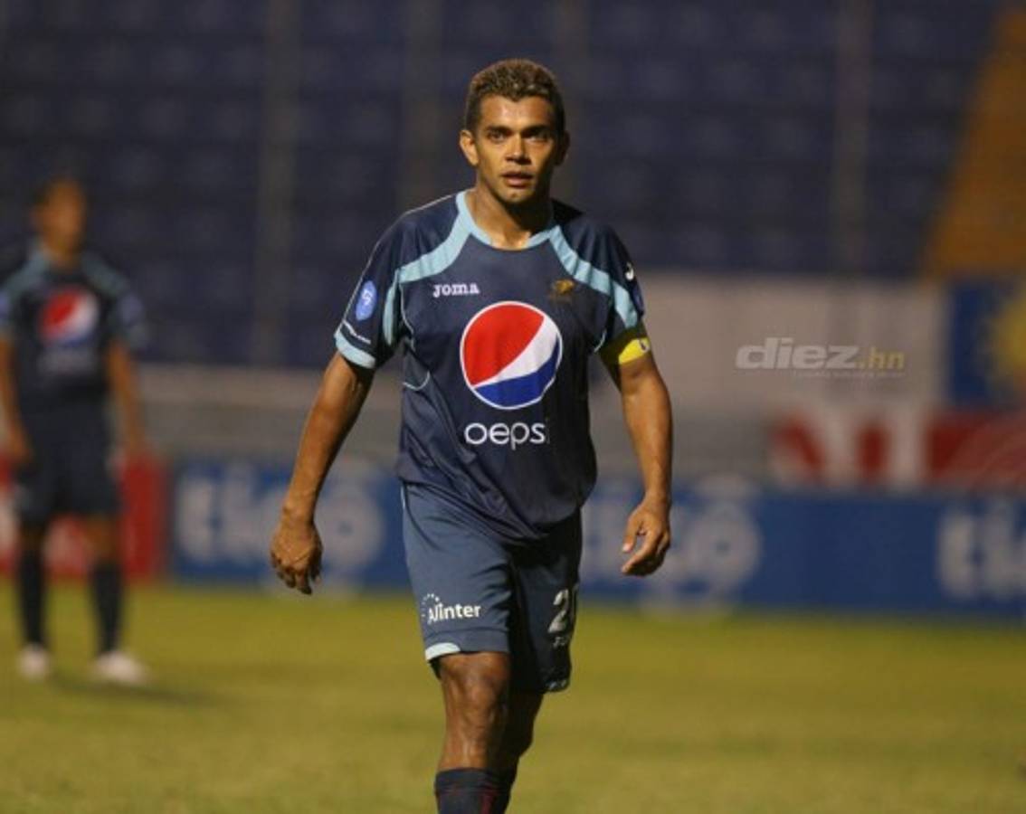 El 11 histórico de hondureños en la Liga Nacional, según Salvador Nasralla