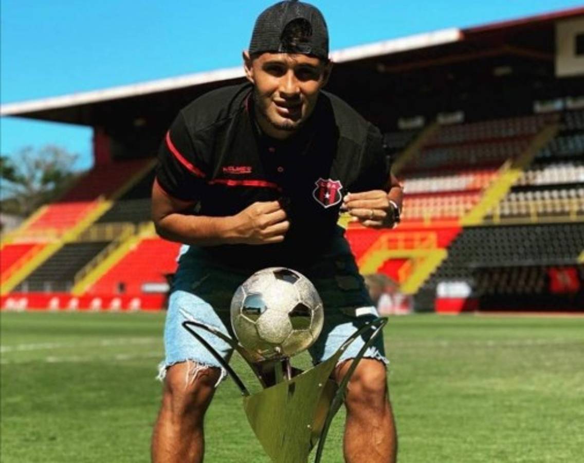 Fichajes: Roger Rojas regresa a Costa Rica, Troglio con inminente fichaje y Beckeles es noticia