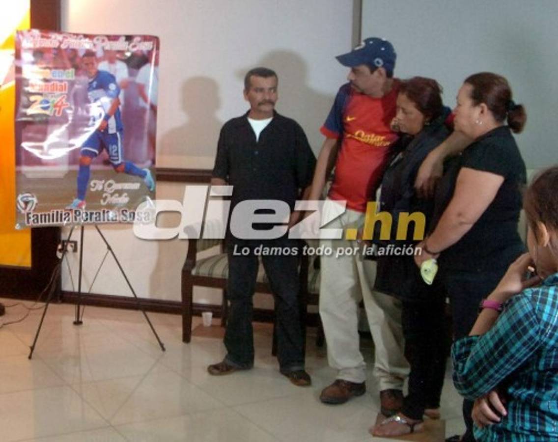 FOTOS: Dolor y llanto inundan el velorio de Arnold Peralta