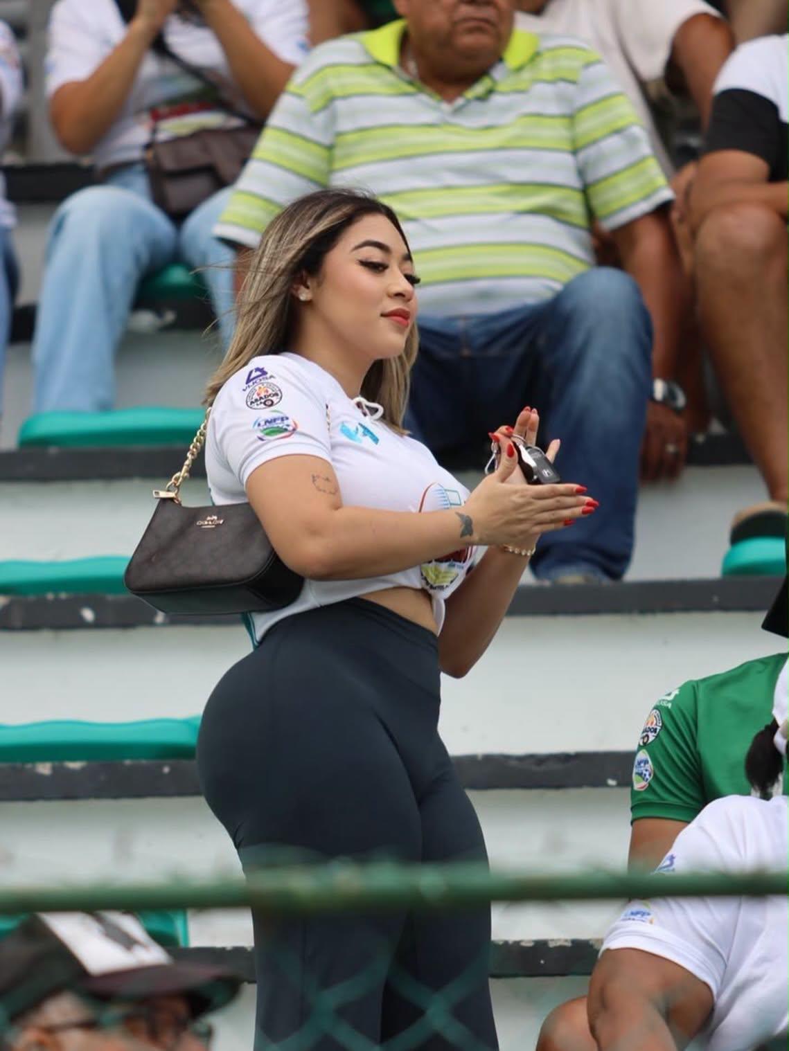 La hincha más sexy de Platense: el secreto, última polémica y su verdadera profesión