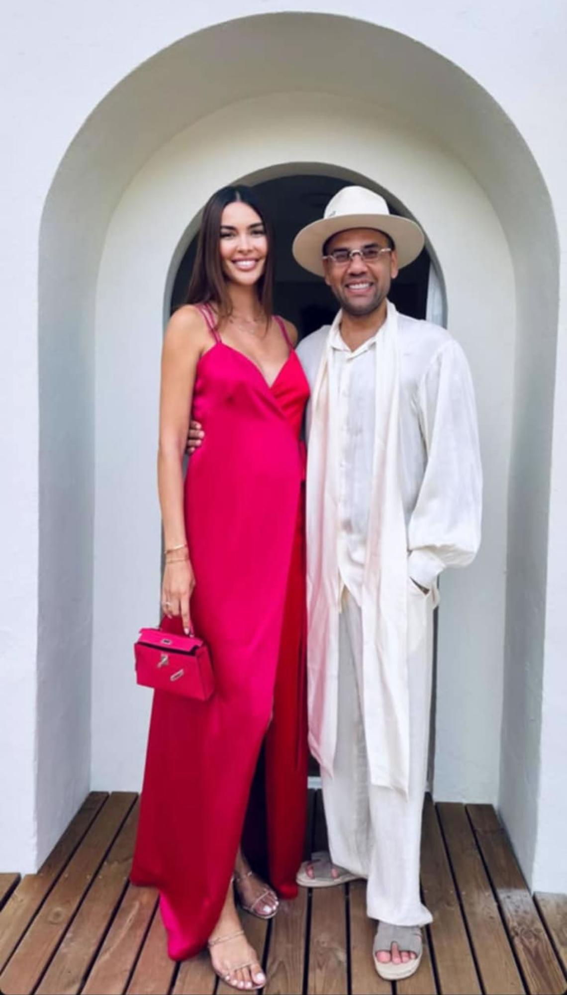 La impensada vida de Dani Alvés: nuevo trabajo, su último salario y el regalo para siempre que le dio Joana Sanz