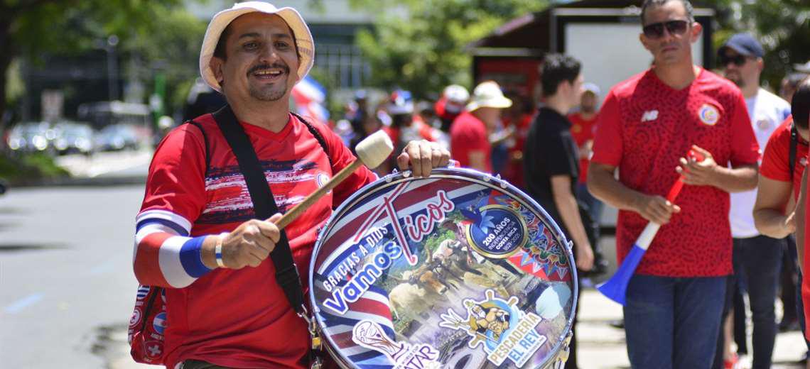 Tambores, bailes,  el pitbull disfrazado y mucha alegría en Costa Rica tras lograr su clasificación al Mundial de Qatar 2022