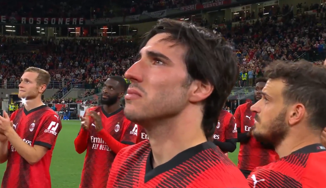 Ibrahimovic llora: anuncia que se retira del fútbol y el Milan lo despide como toda una leyenda