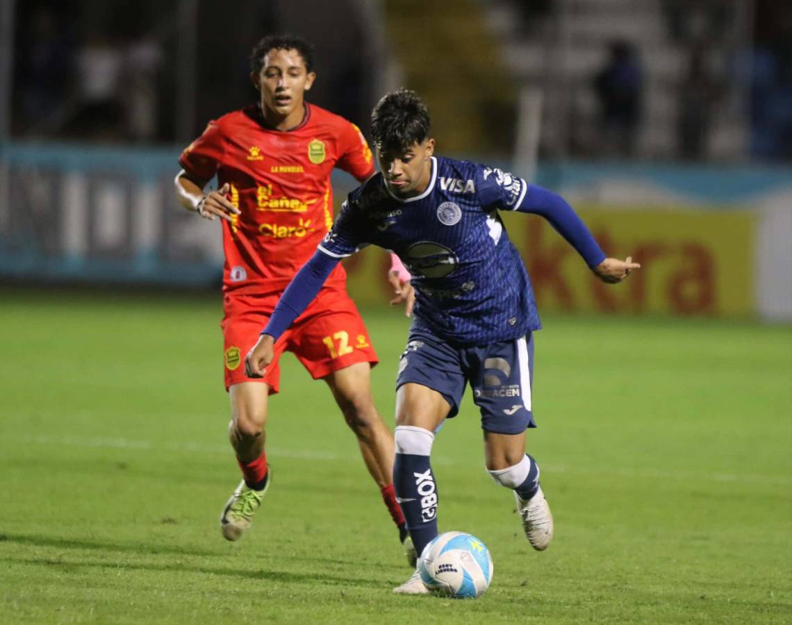 Nixon Cruz: El curioso lugar donde lo ficharon y golpes en su corta carrera, así ha sido la vida de la sensación en Real España