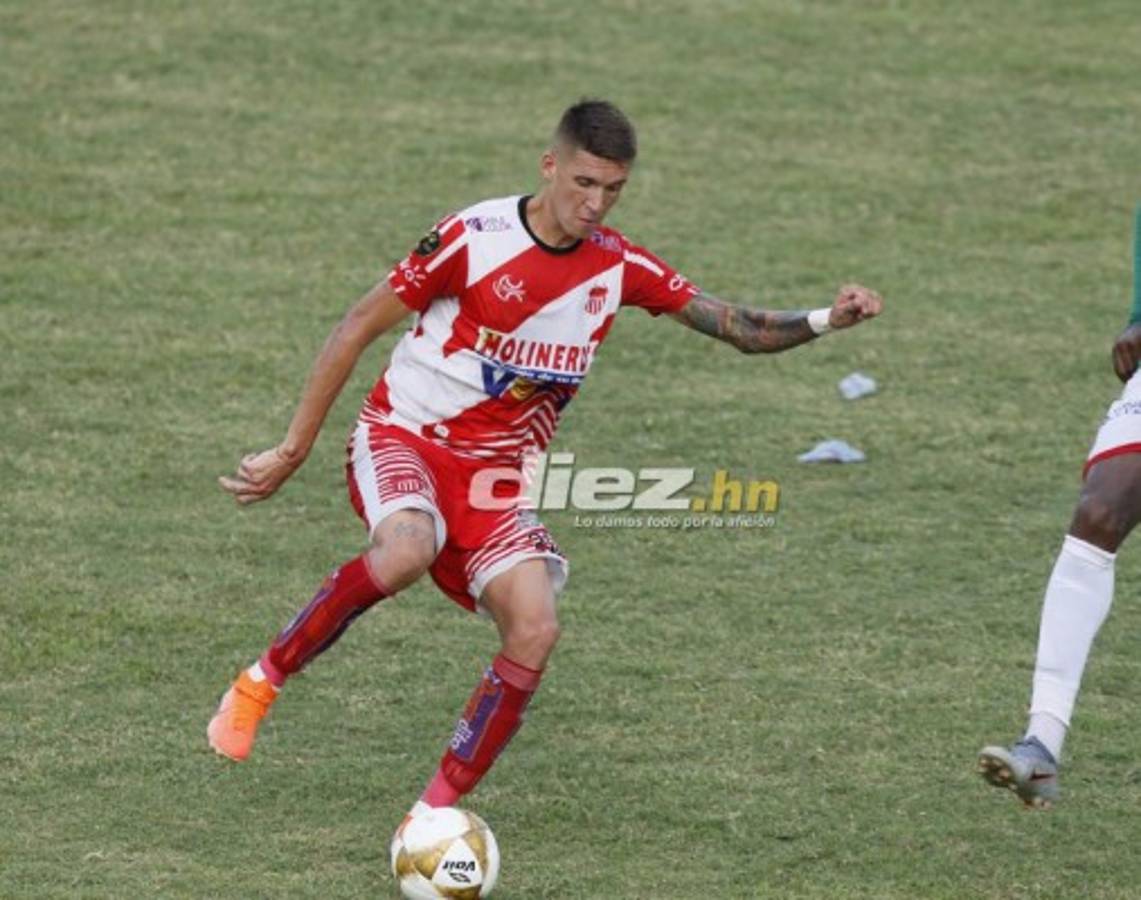 Con cinco fichajes: El 11 de gala que presentaría Vida en el torneo Clausura 2020