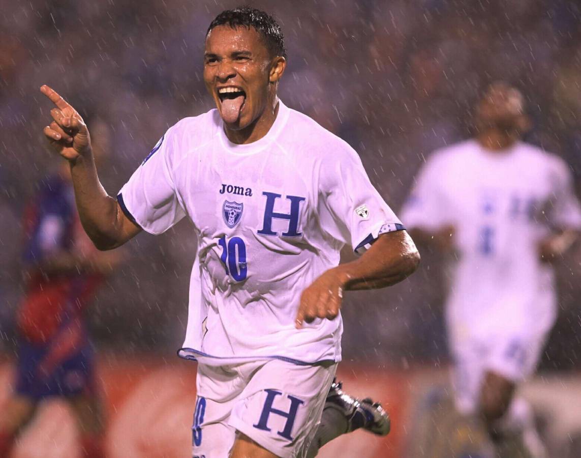 Rambo de Leon, jugador de la Selección de Honduras durante el partido que ganaron ante Costa Rica 4-0 en la eliminatoria rumbo al Mundial del 2010.